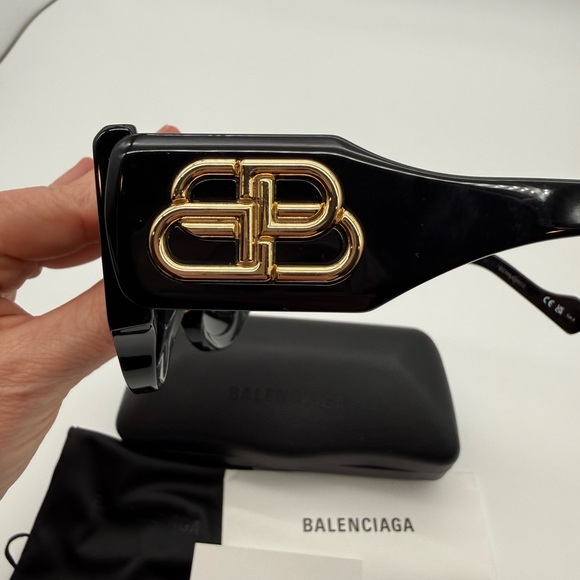 Balenciaga Paris Cat Sunglasses - Picture 6 of 12